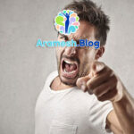 اختلالات رفتاری پرخاشگرانه: بررسی علل، علائم و راهکارهای درمانی